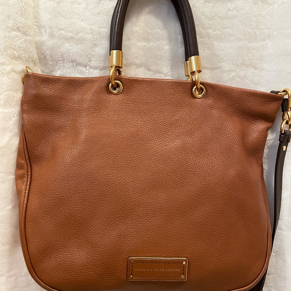 Soft leather tote/shoulder bag. Gently used. Great side body.